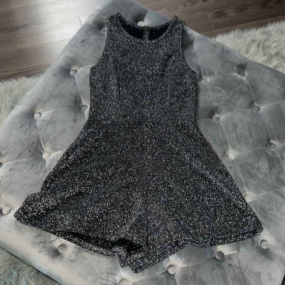 Shimmer romper - Picture 1 of 3